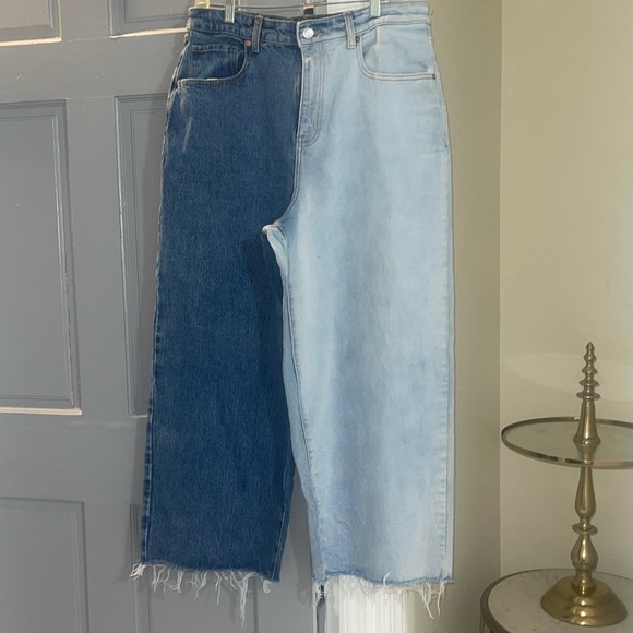 Women’s high waisted Wide Leg Ankle cropped Dual Wash Jeans - Picture 3 of 16